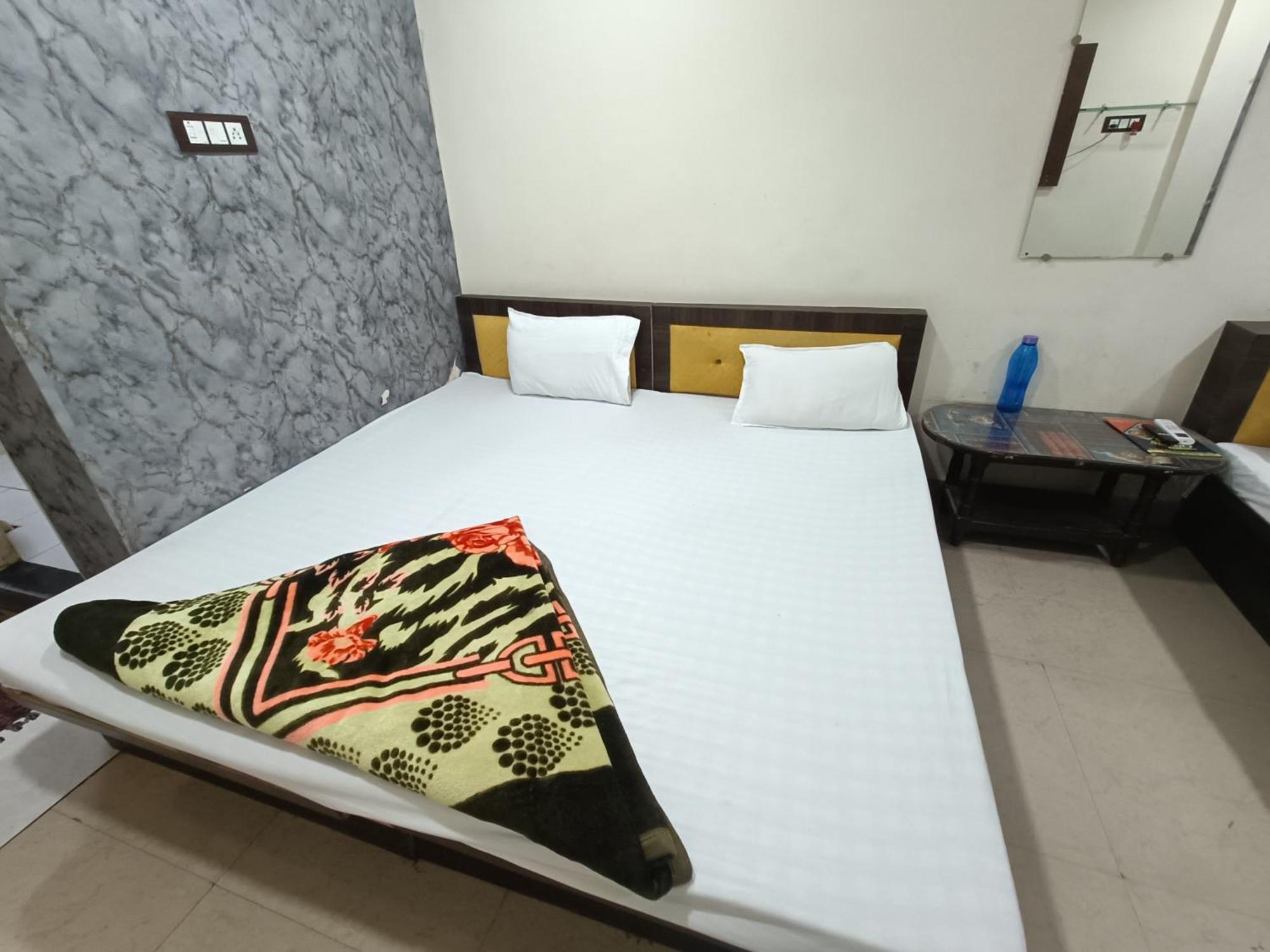 Ginger Hotels Ujjain Tower Kshipra Inn-Family Stay Airconditioned Hotel Ujaim Exterior foto