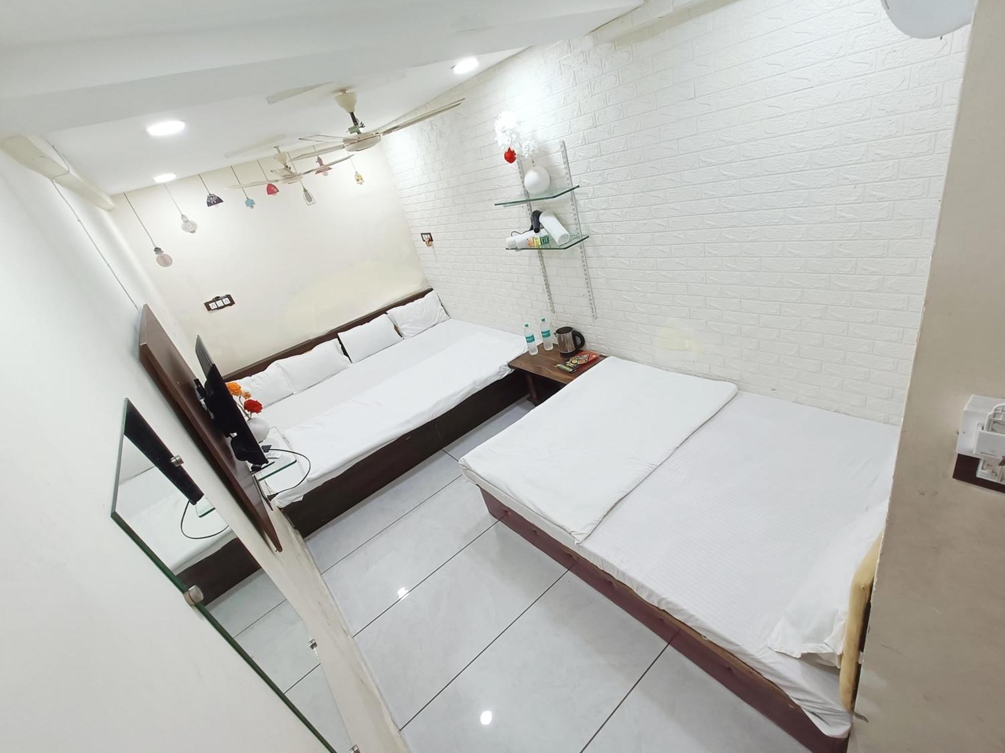 Ginger Hotels Ujjain Tower Kshipra Inn-Family Stay Airconditioned Hotel Ujaim Exterior foto