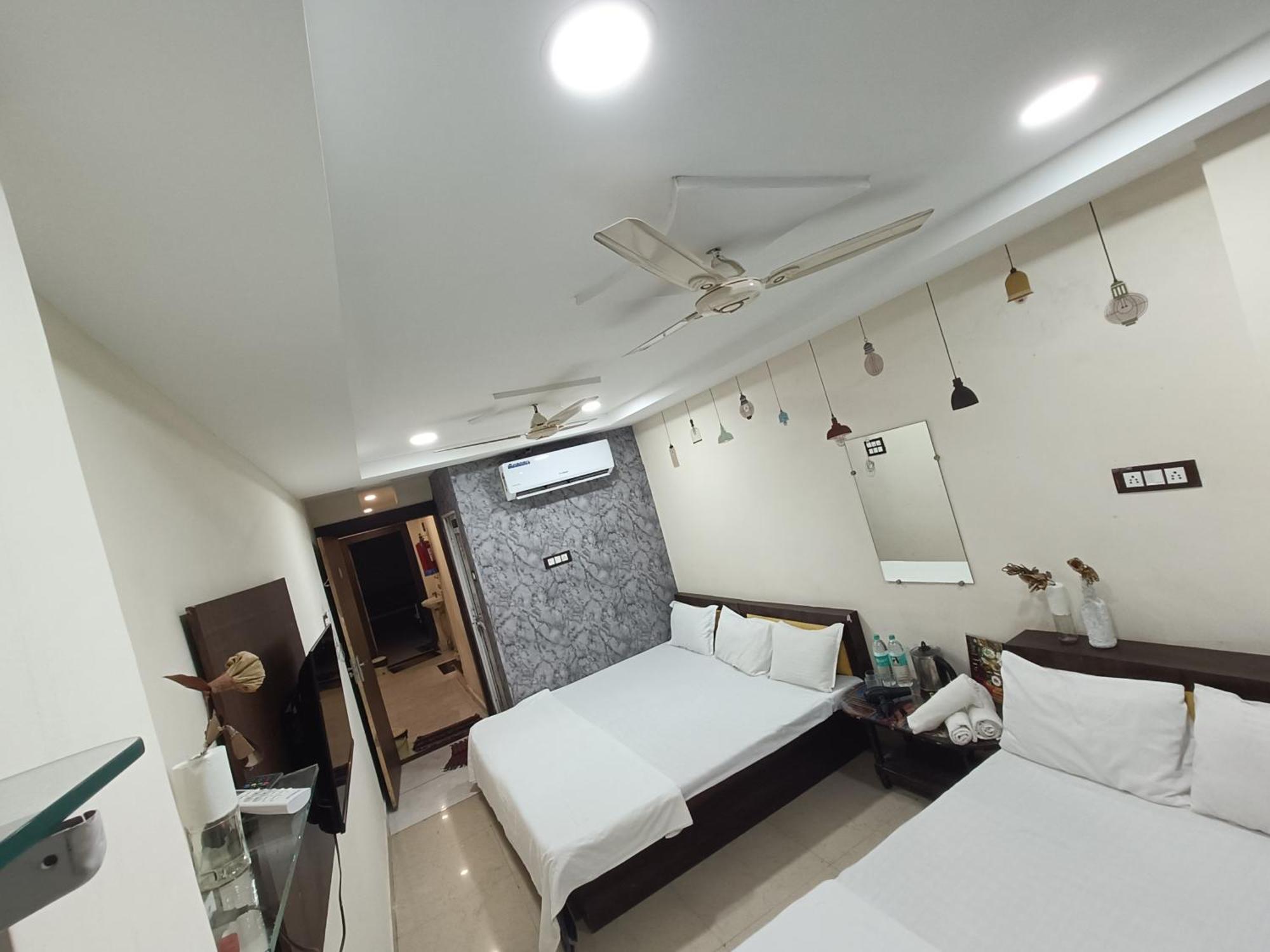 Ginger Hotels Ujjain Tower Kshipra Inn-Family Stay Airconditioned Hotel Ujaim Exterior foto